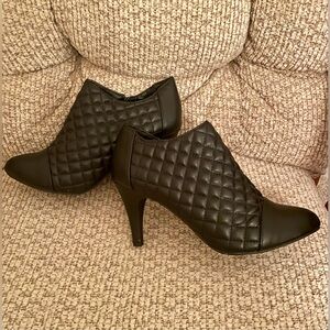 Bootie cut zipper black boot. Size 8. Heel 2.5”. Worn a couple times.